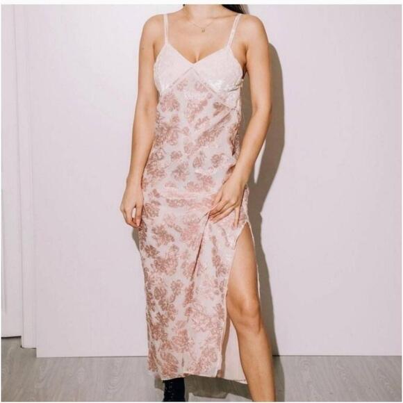 Zara Dresses & Skirts - NWT Zara Limited Edition Maxi Dress Floral Side Slit Spaghetti Straps